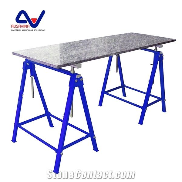 Ausavina Fabrication Stand