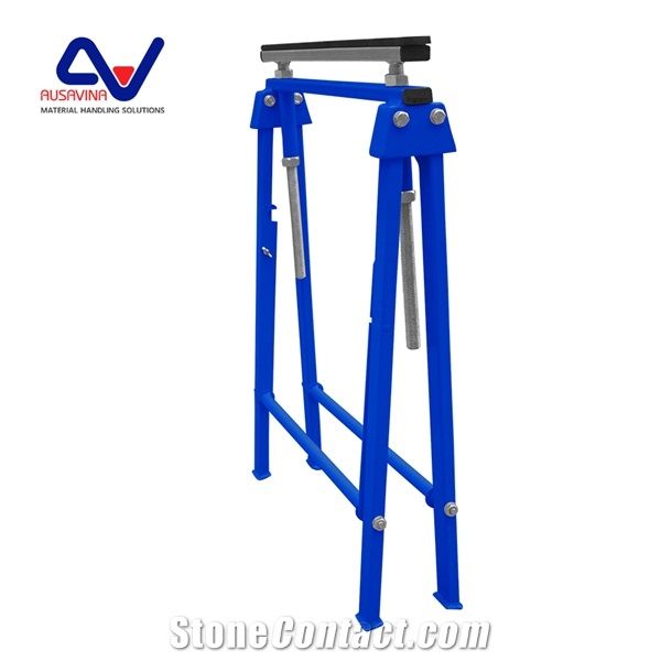 Ausavina Fabrication Stand