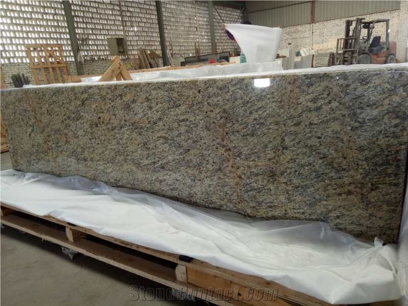 Granite Countertop/Purplish Red Volcani Debris