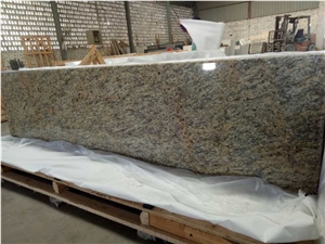 Granite Countertop/Purplish Red Volcani Debris
