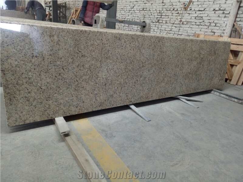 Granite Countertop/Purplish Red Volcani Debris