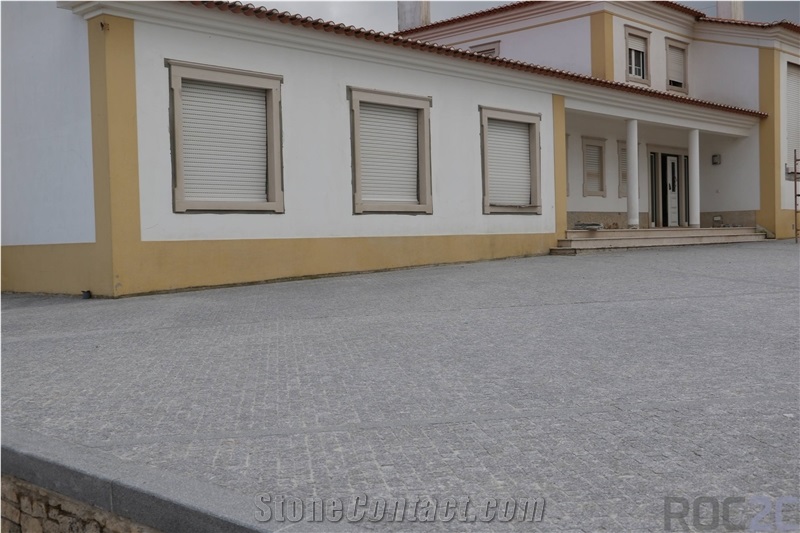 Grey Granite Cobblestone Pavement