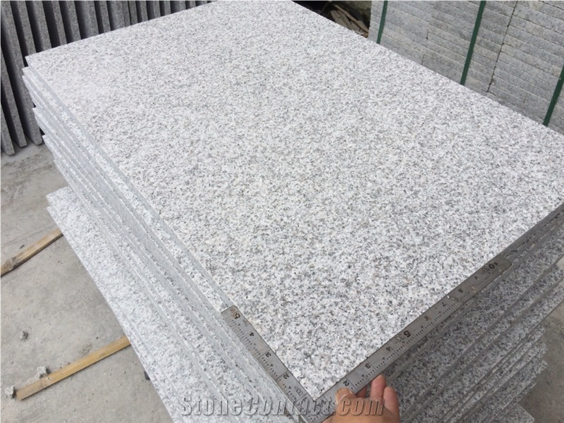 G603 Silver Grey Granite Tiles Flamed Paving Slab