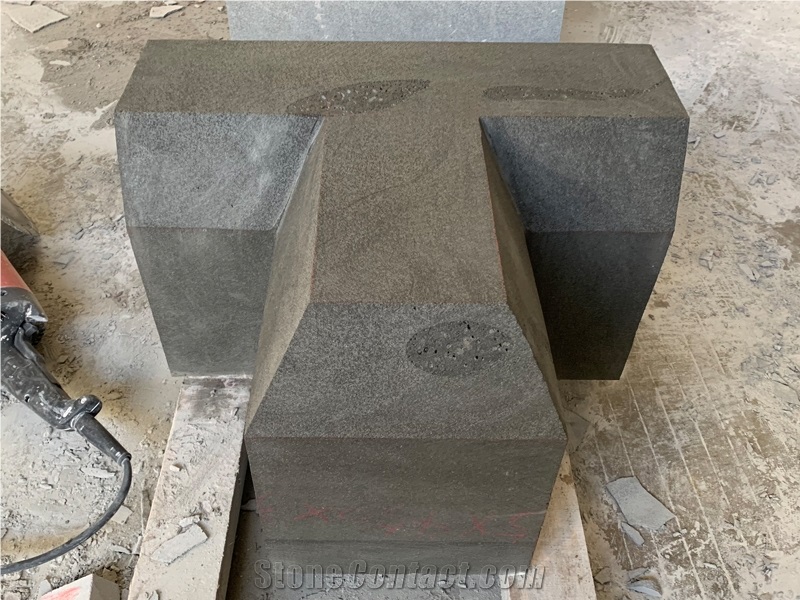 China Hainan Black Basalt Stone Blocks Project