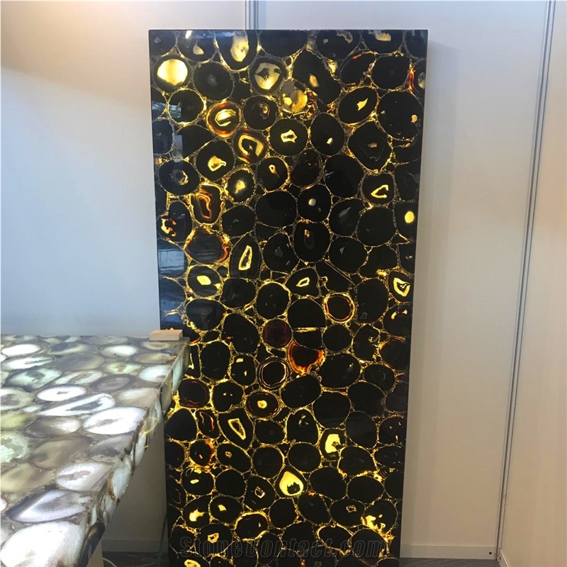 Black Agate Used in Bathroom Design