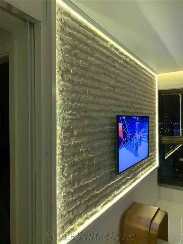 Brick Travertine Bahia, Brazil Beige (Rustico)