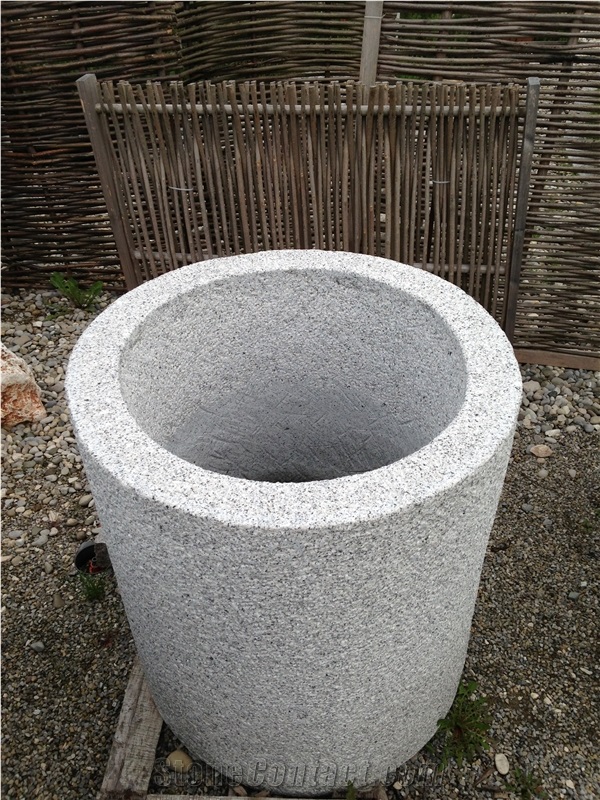 Columns/Irregular Pillars/Palisades/Pollers