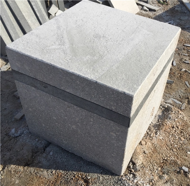 Columns/Irregular Pillars/Palisades/Pollers