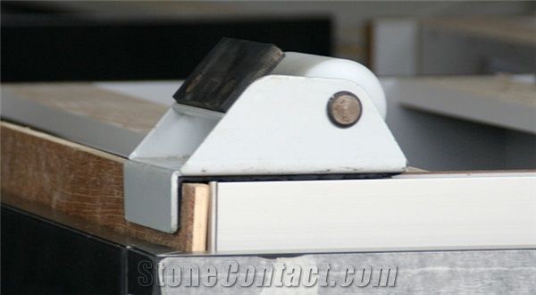 Counter Top Mounting Roller