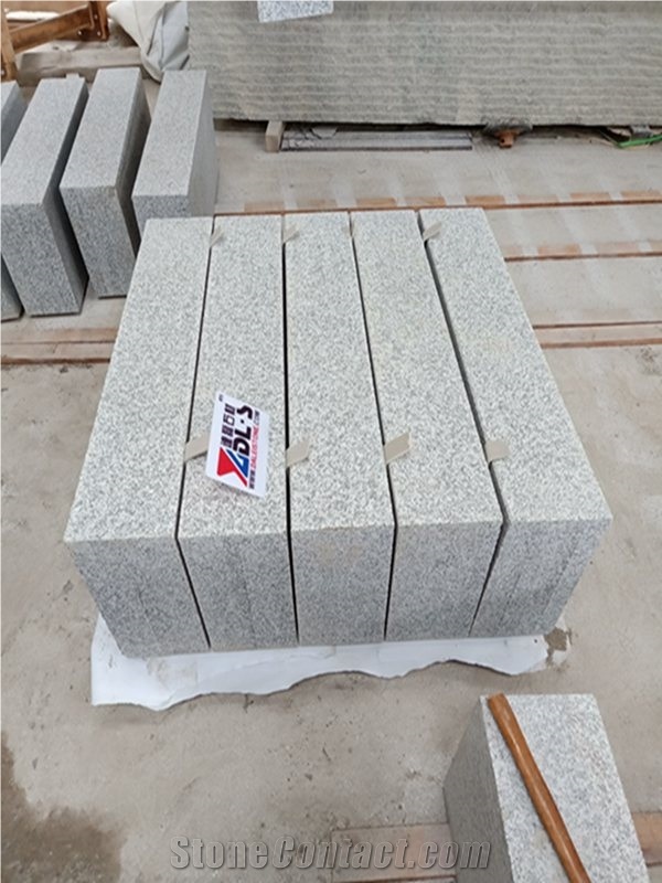 Hn G623 Granite Kerbstone Roadside Paving Stone