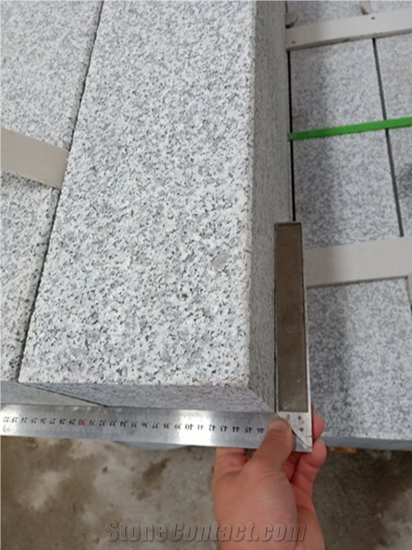 Hn G623 Granite Kerbstone Roadside Paving Stone