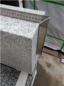 Hn G623 Granite Kerbstone Roadside Paving Stone