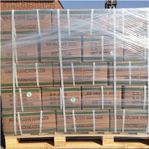 Calcium Oxide Soundless Stone Cracking Powder