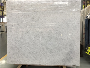 Crystal White Jade Slabs with Grey Spot Crystal White Jade Slabs with Grey Spot