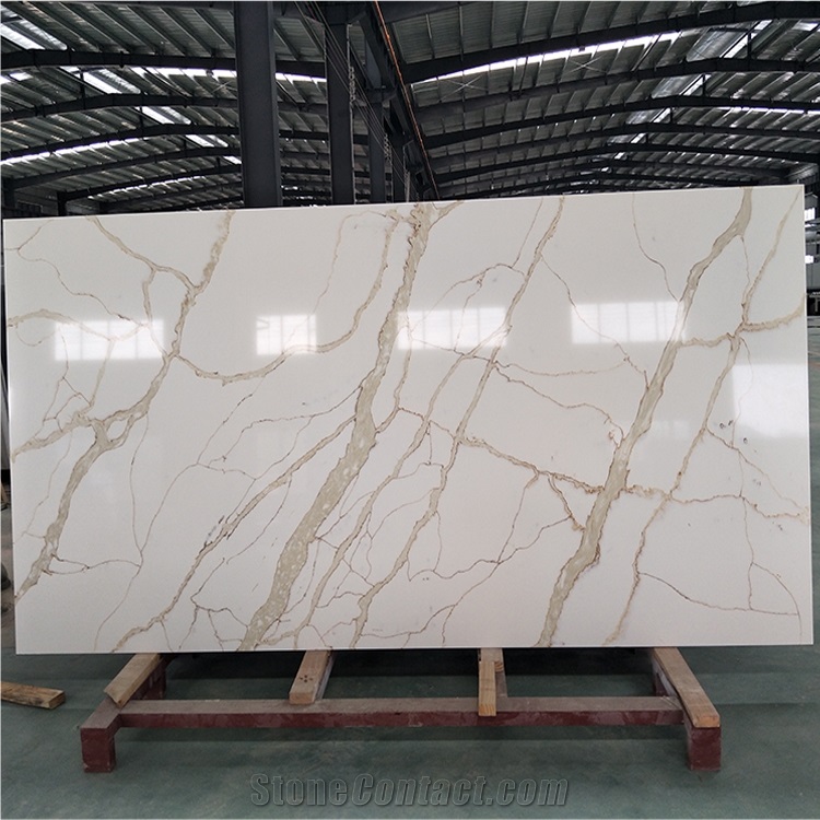 Calacatte Gold Quartz Slab for Wall Installation