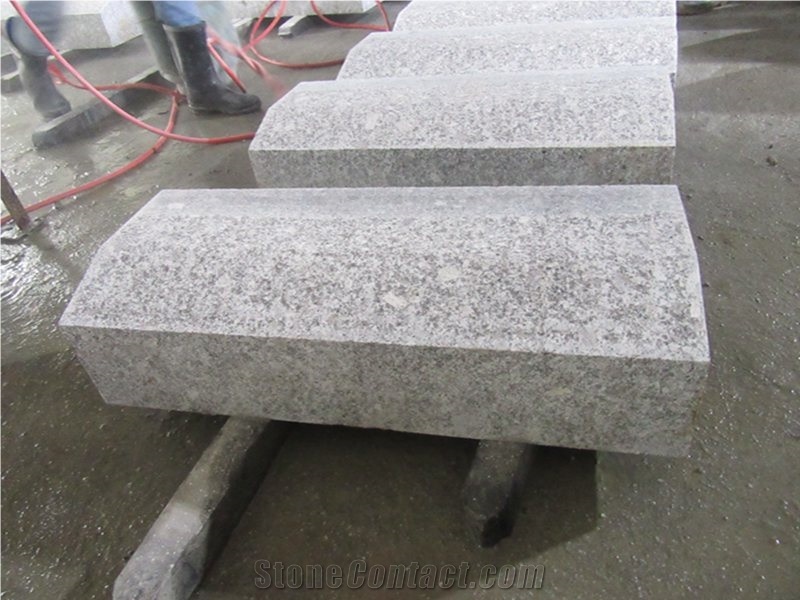 Flamed Dl G602 Roadside Curved Garden Kerbstone