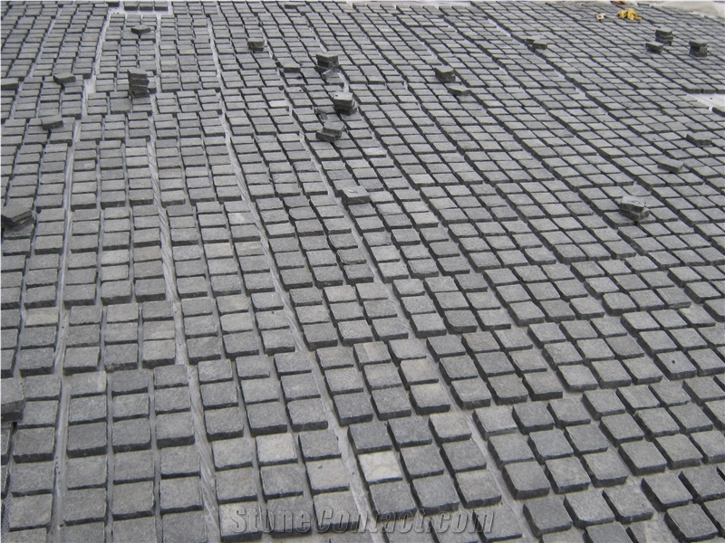 G684 Original Black Granite Cubes