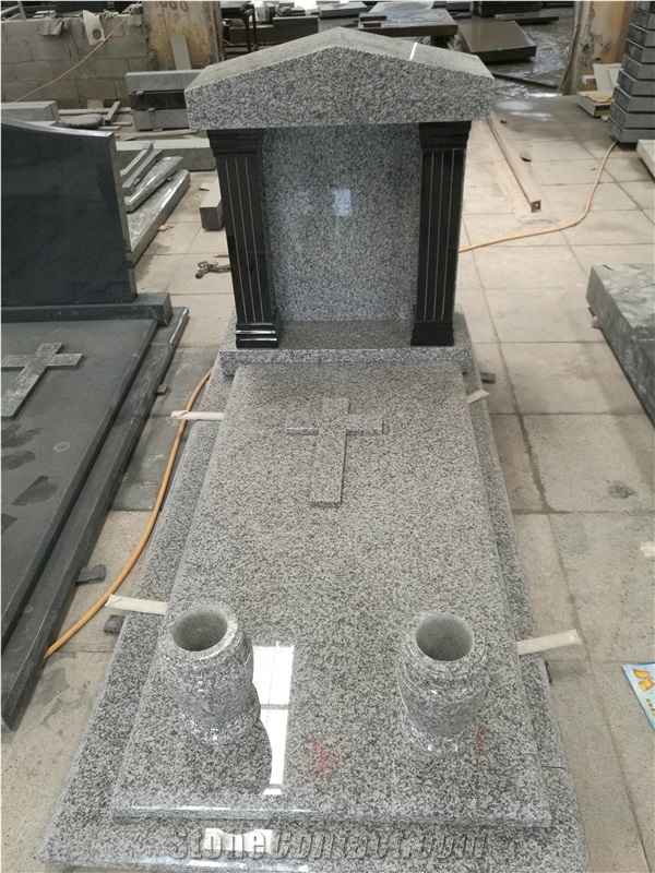 Granite Monuments with Angel Wings Slabs Xiamen