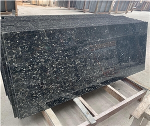 Polished Emerald Pearl Granite Slabs