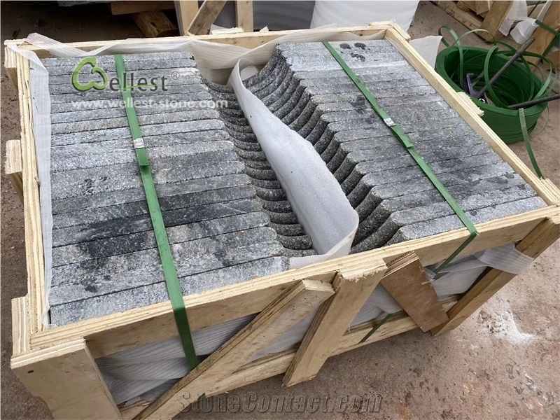 G302 Nero Santiago Granite Bullnose Stairs