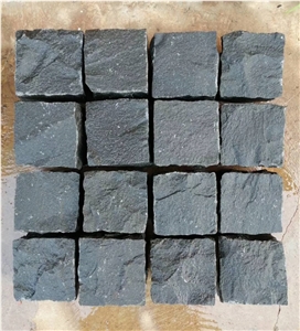 China Black Basalt Split Cobble Paver Sett
