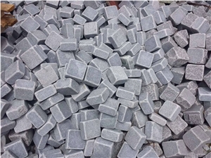 China Grey Basalt Saw Cut and Tumbled Paver