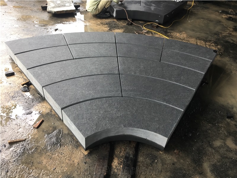 Black Volcano Basalt Flamed Step Block
