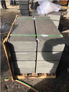 Black Volcano Basalt Flamed Step Block