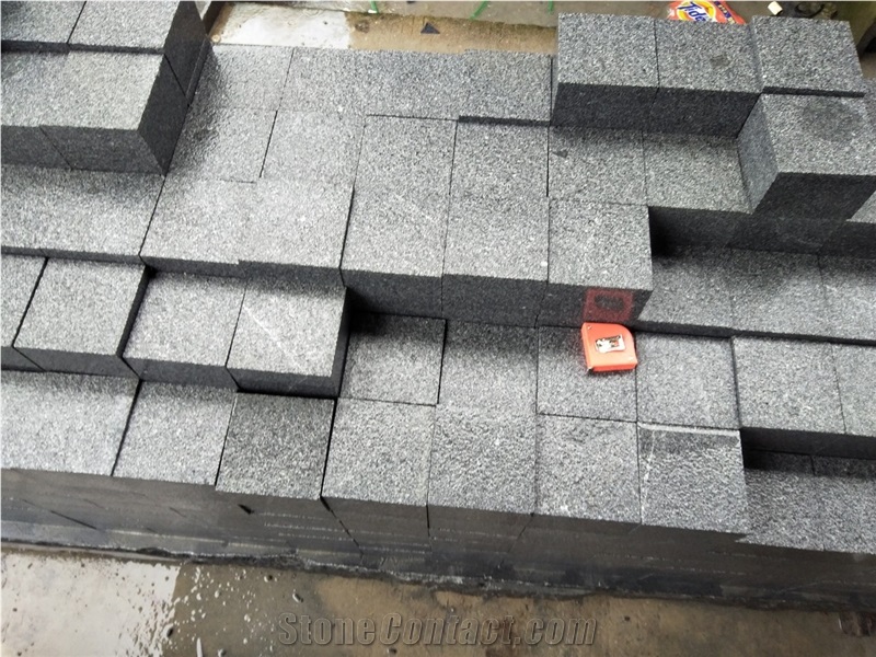 G654 Sesame Black Dark Kobra Cube Paver