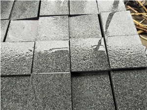 G654 Sesame Black Dark Kobra Cube Paver