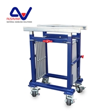 Ausavina Qli Foldable Working Table