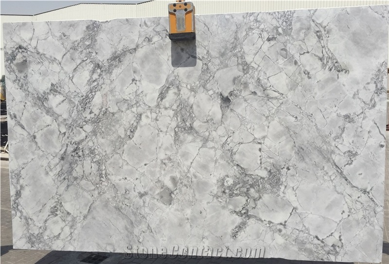 Super White Calacatta Quartzite Slab