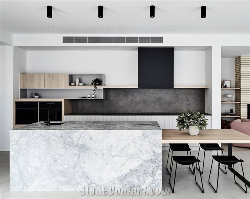 Super White Calacatta Quartzite Slab