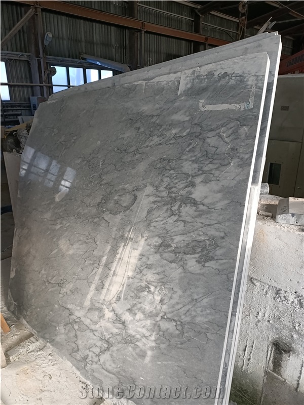 Pokhodilova Grey Marble Blocks