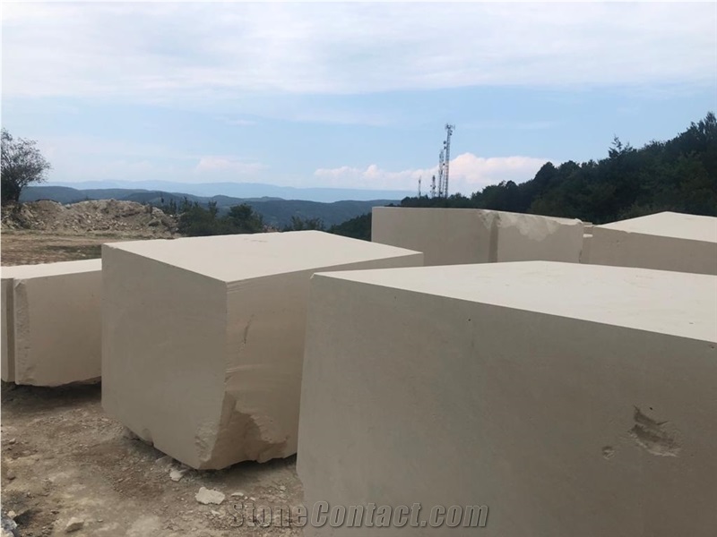 Limestone Beige Blocks