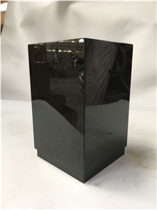 Urn Ash Urn