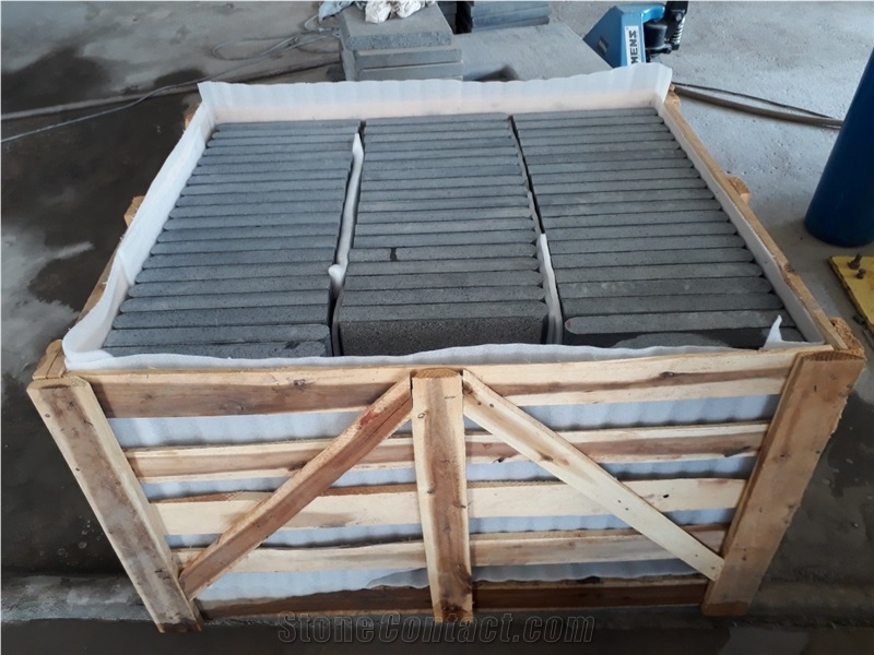 Viet Nam Dark Grey Granite Coping- G654 Granite