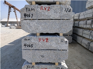 G383 Pearl Flower Rough Pick Split Kerbstone