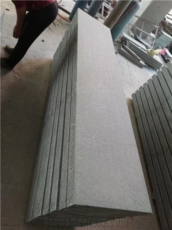 G654 Sesame Black Dark Impala Block Step