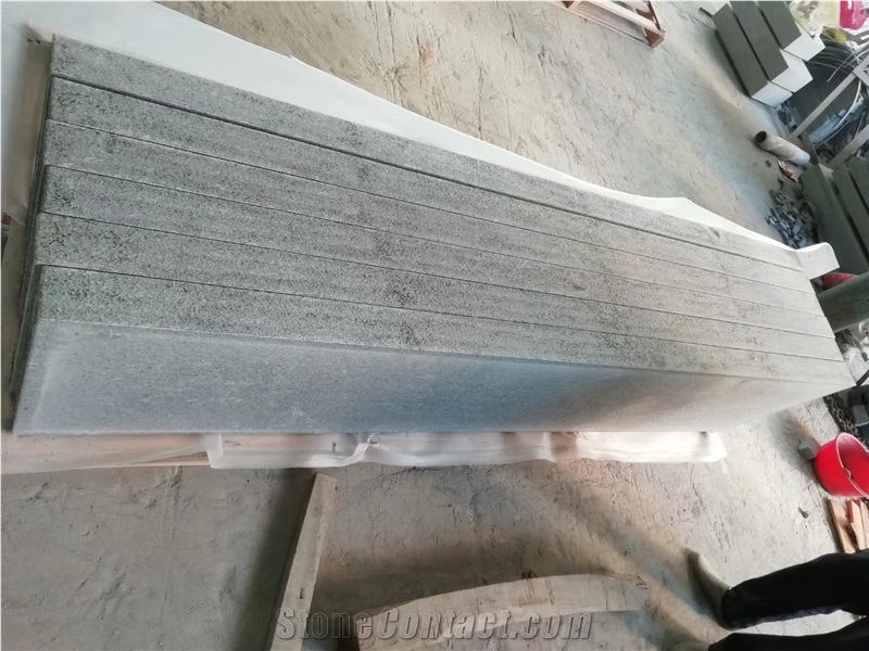 G654 Sesame Black Dark Impala Block Step