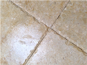 Polished Perlatino Menia Marble Slabs