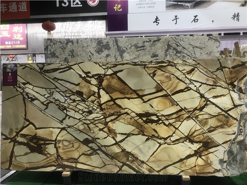 Roma Imperiale Quartzite Creamy Beige with Golden