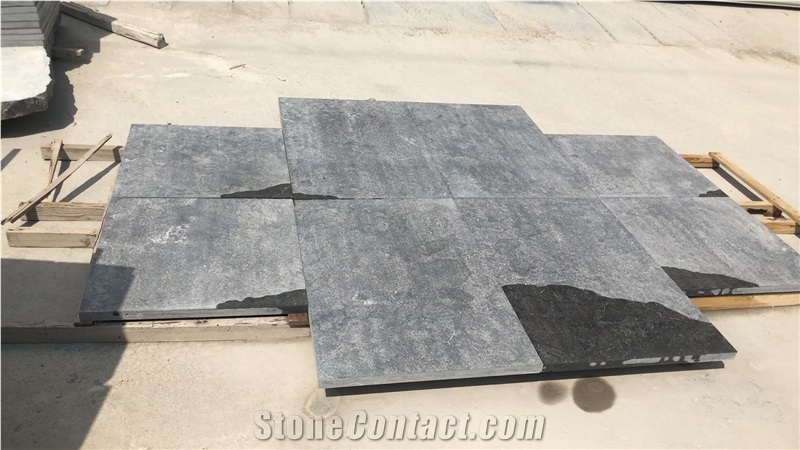 Waliing Tile Pattern Covering Kitchen Tiles Grey