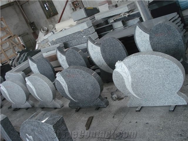 Portuguesa Style Black Granite Monument Headstone