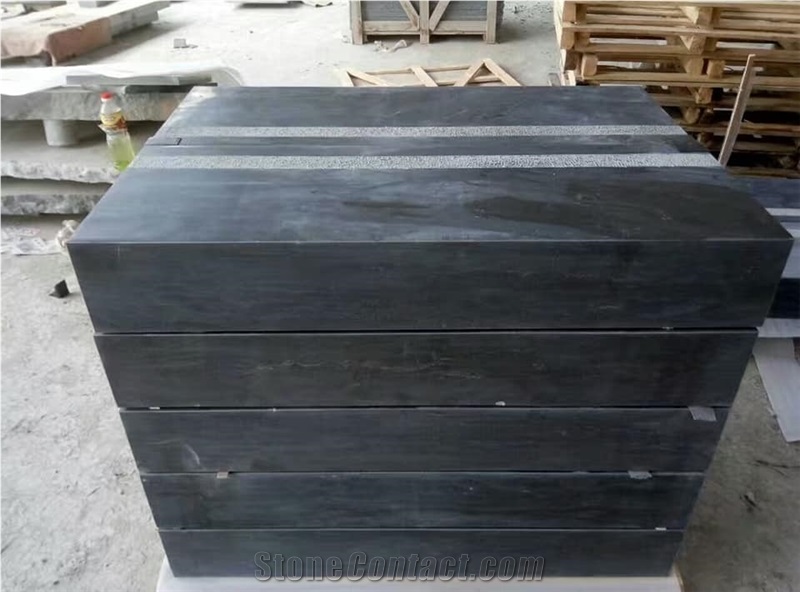Blue Limestone Kerbstone