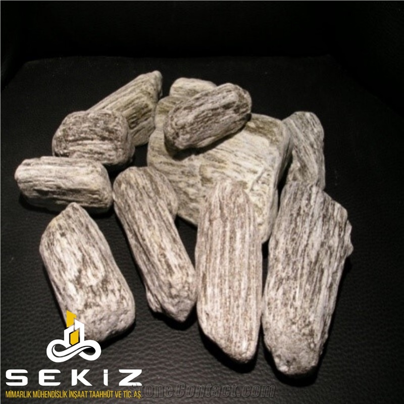 Gnays-Gneiss Pebbles