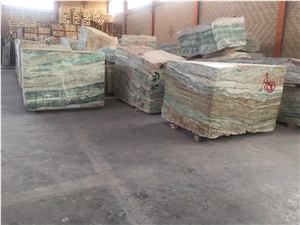 Esmeralda Onyx Block, Iran Green Onyx