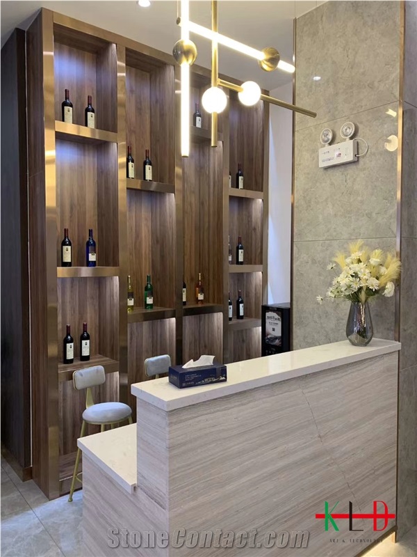 Silver Serpeggiante White Wood Grain Marble Slabs