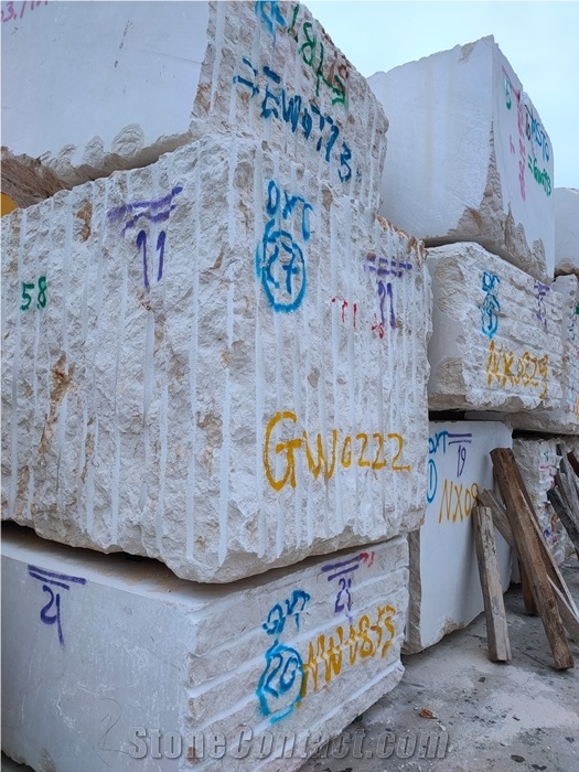 Crema Marfil Marble Raw Rough Blocks