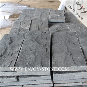 Mushroom / Natural Split Gray Basalto Paving Tiles